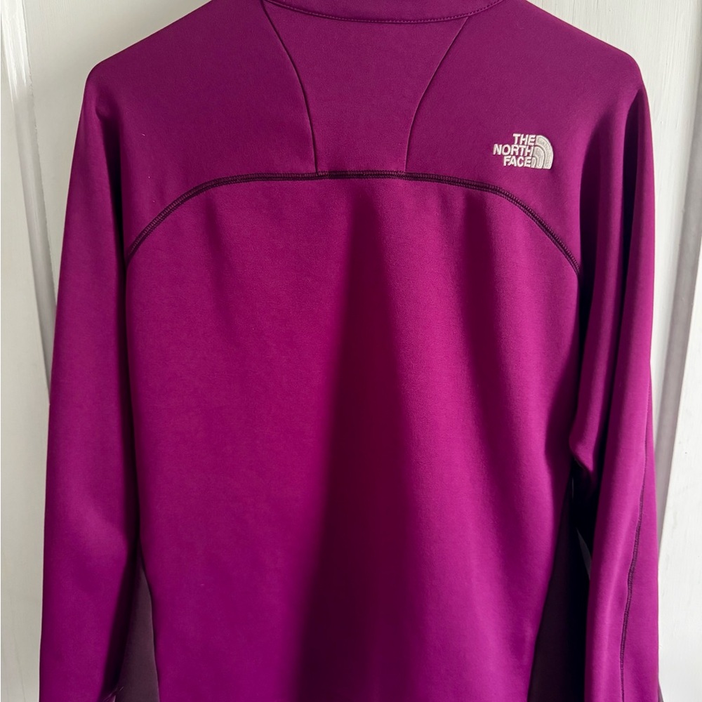 The North Face Women's Large Mulberry colored zip up Jacket - Picture 2 of 7